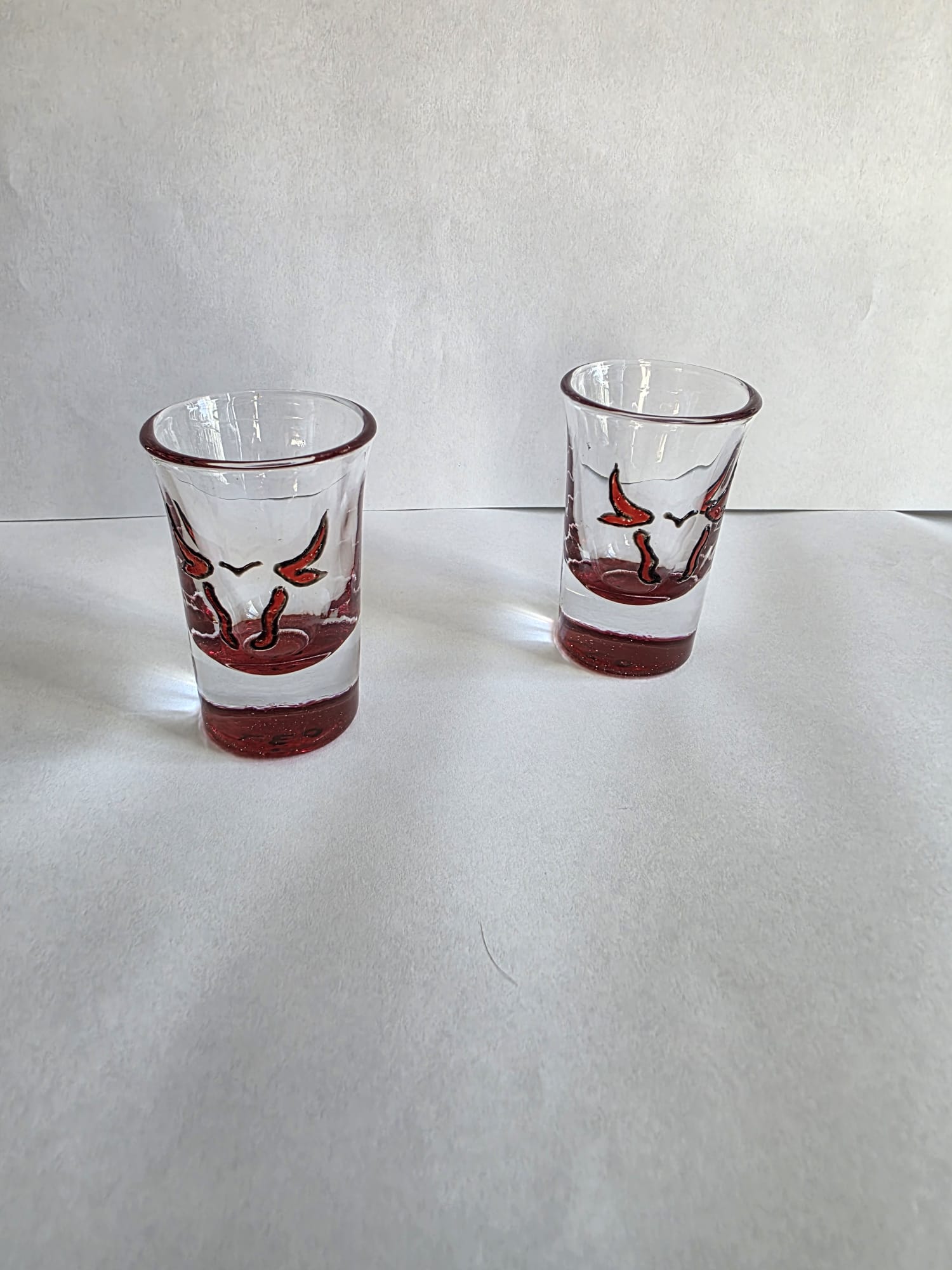 Lot de 6 petits verres motif taureaux