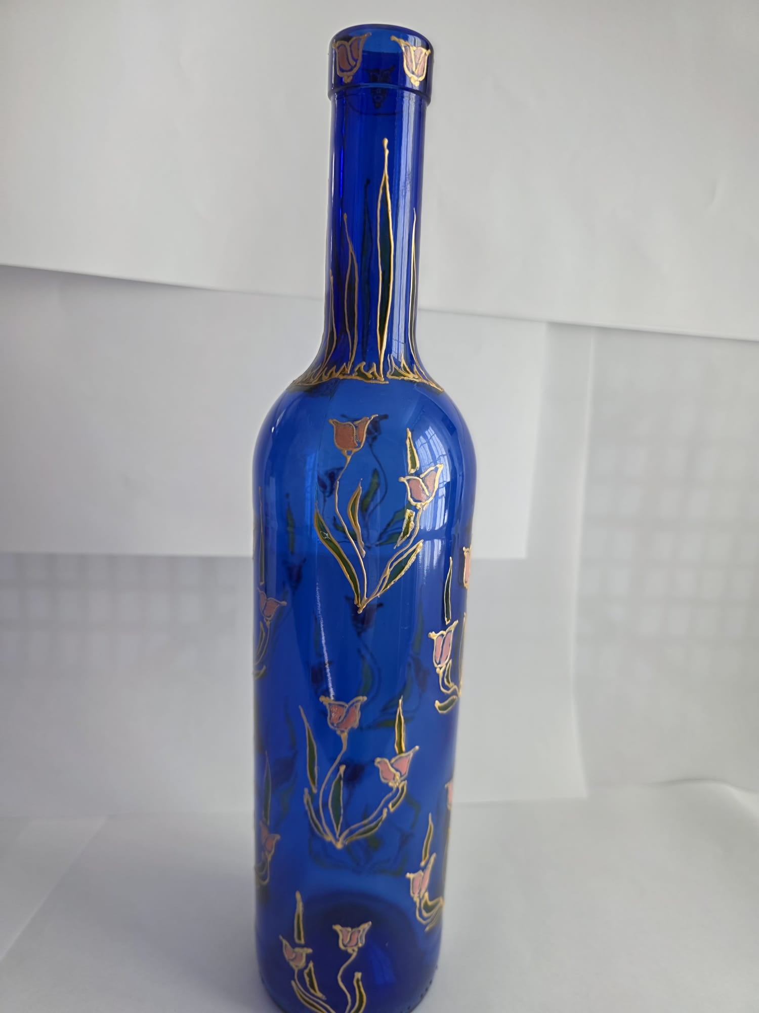 Bouteille décorative, motif fleurs