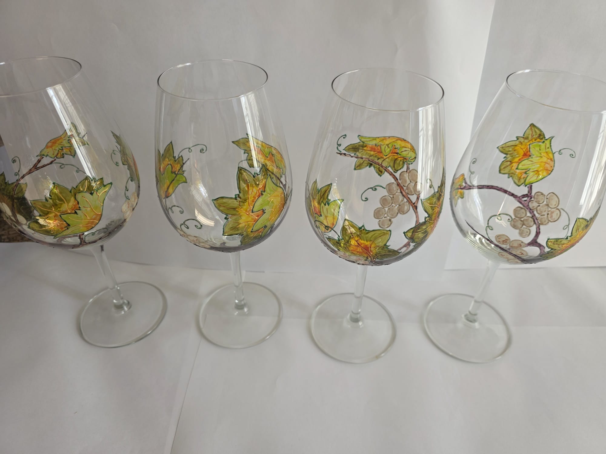 Lot de 4 verres à pied pour vin rouge, motif vigne