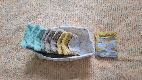 Lingettes démaquillantes lavables avec support – Douceur artisanale